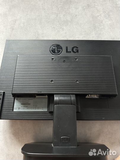 Монитор lg flatron l192ws-BN