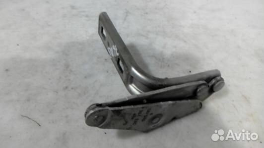 Петля капота nissan interstar X70 (76D08D502)