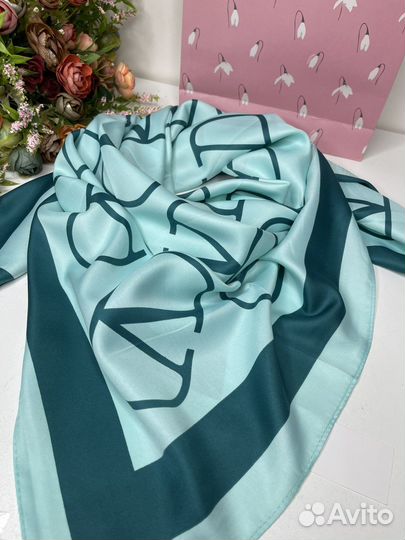Шелковый платок Valentino бирюзовый