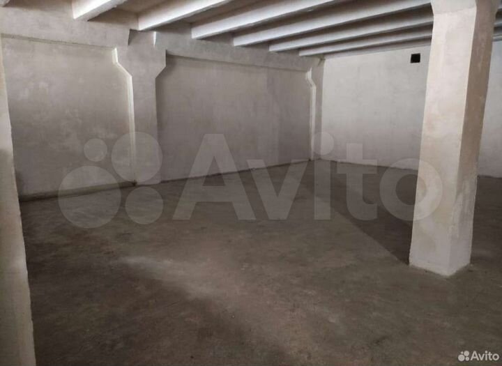 Склад, 300 м²