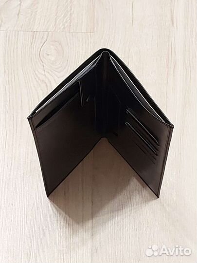 Мужской кожаный бумажник портмоне