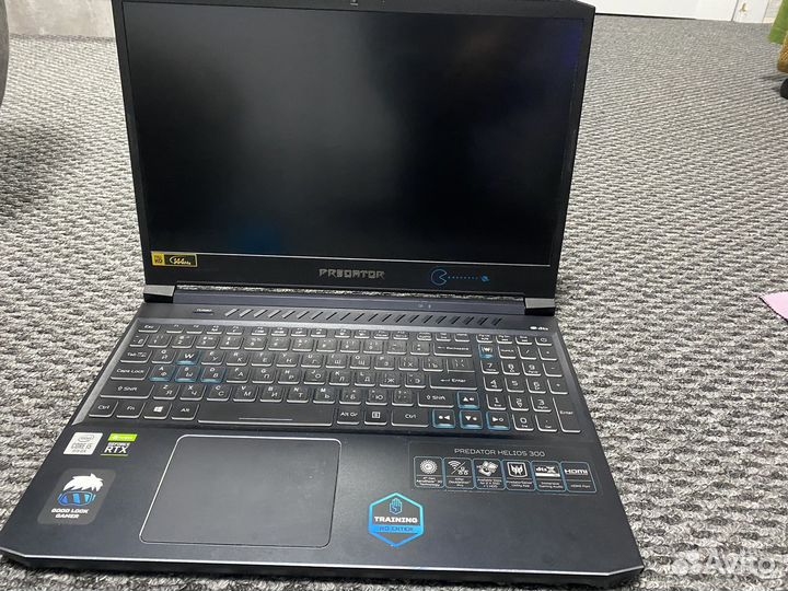 Acer predator helios 300 PH315-53-593K