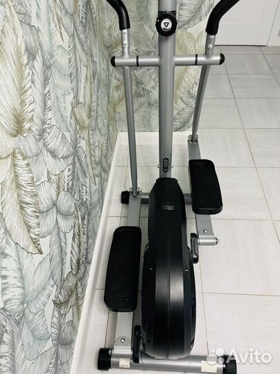 Эллиптический тренажер torneo