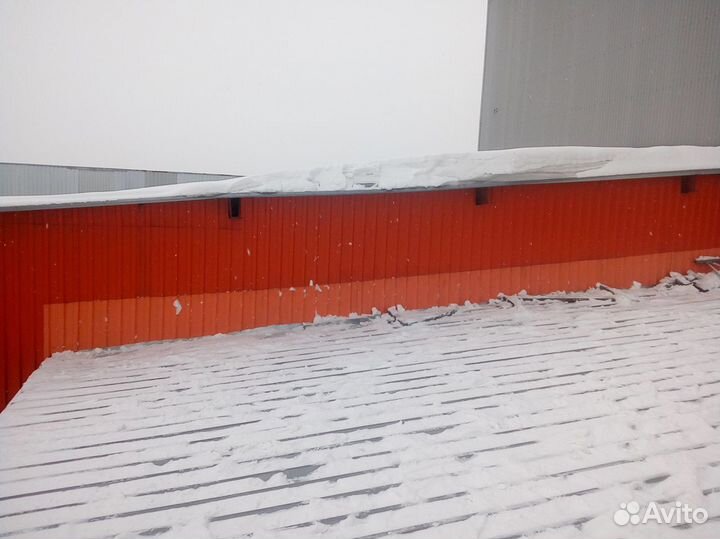 Уборка снега с кровель. Уборка территорий