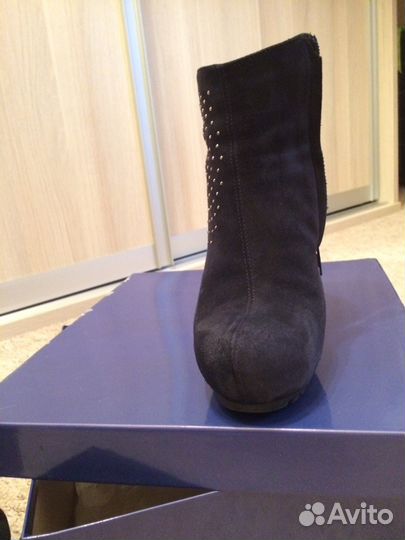 Ботильоны новые замша