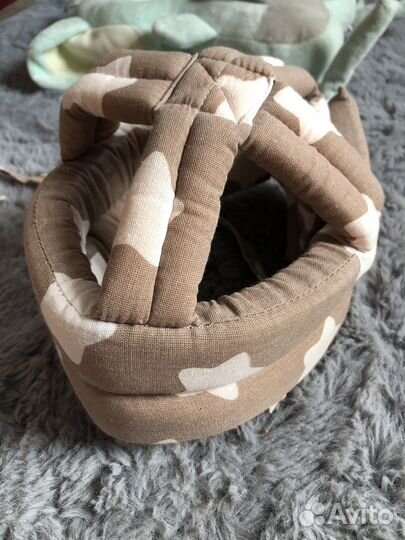 Рюкзак-подушка и шлем от падения