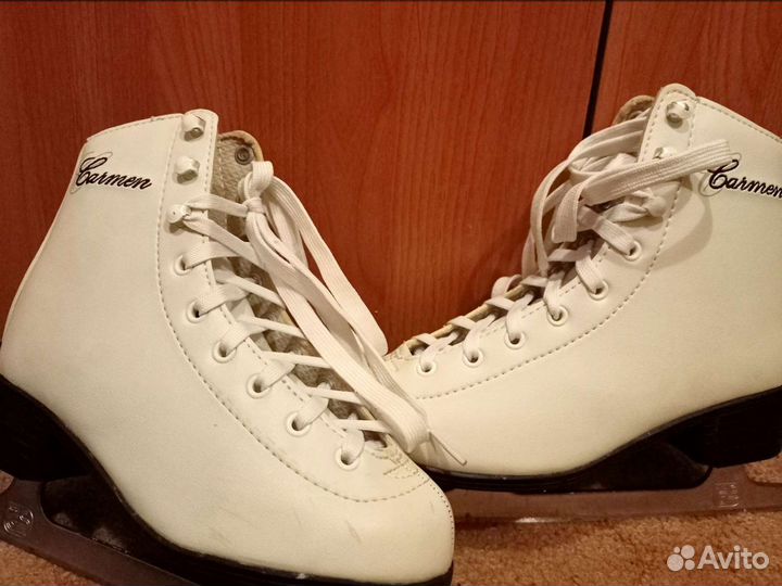 Коньки фигурные