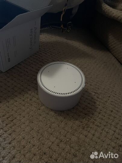 Умная колонка алиса с часами