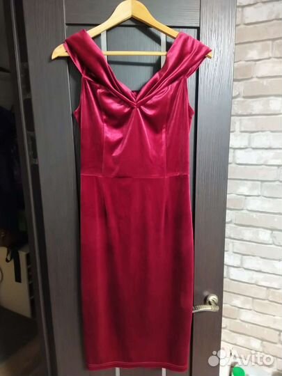 Бархатное платье