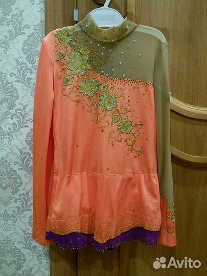 Продам купальник для художественной гимнастики