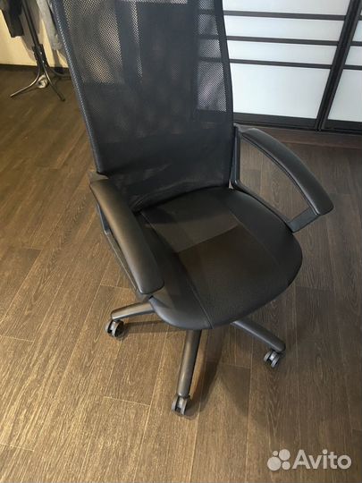 Компьютерное кресло