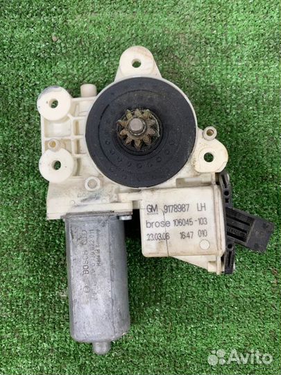 Стеклоподъемник Opel Vectra седан Z18XE 2005