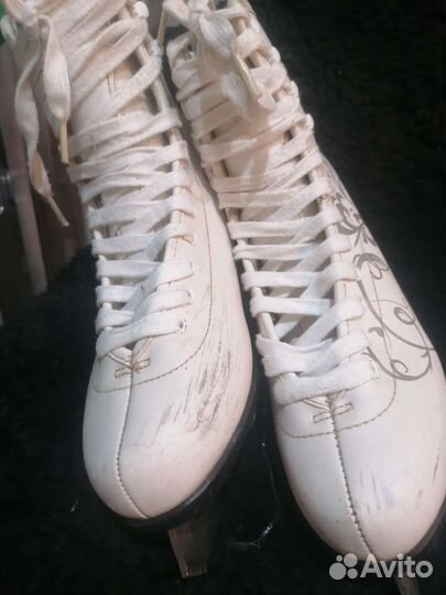 Коньки фигурные