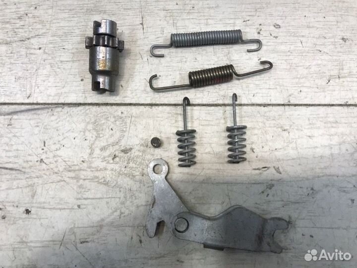 Механизм ручного тормоза Mercedes-Benz Sprinter