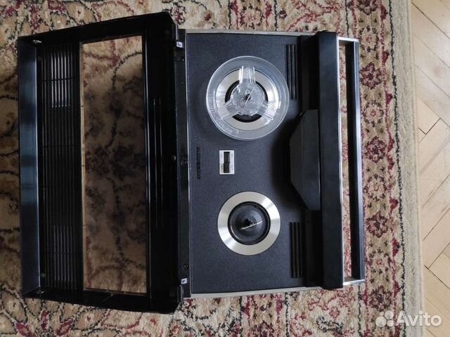 Переносной Катушечный магнитофон Grundig TK 2200