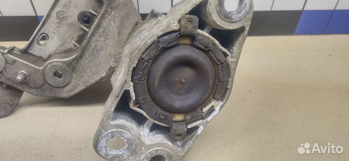 Опора двигателя Duster 2012