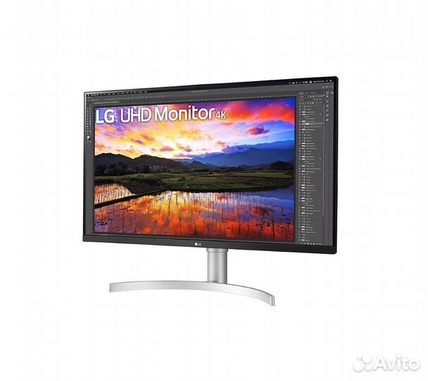 Монитор LG 31.5