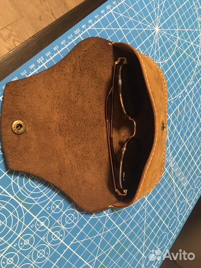 Очечник ручной работы