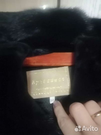 Шуба мутоновая с капюшоном