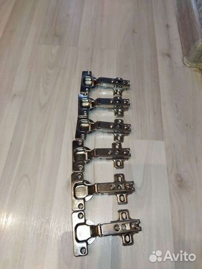 Мебельная петля без доводчиков