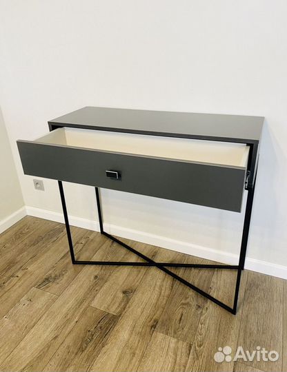 Консольный столик в стиле лофт «Mr. Gray»