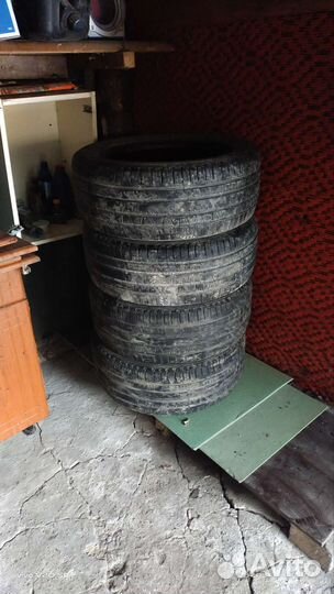 Pirelli Carrier 235/55 R17