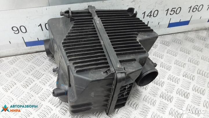 Корпус воздушного фильтра Mazda CX-7 2008