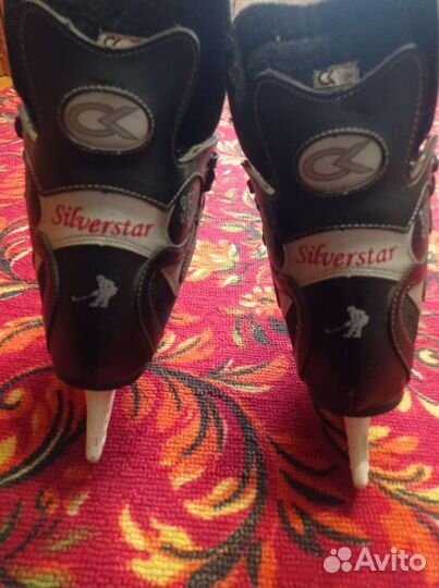 Коньки хоккейные