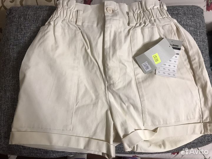 Шорты женские белые новые