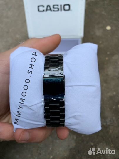 Сенсорные часы