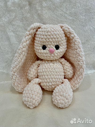 Вязаная игрушка, плюшевая игрушка, зайка