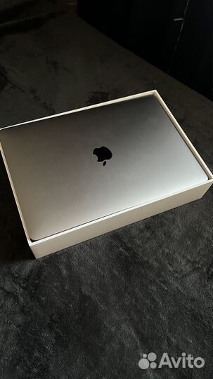 Apple macbook pro 13 2022 m2 256 GB