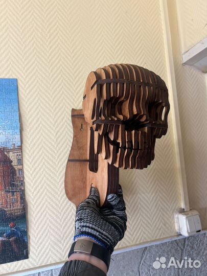 Вешалка для шлема