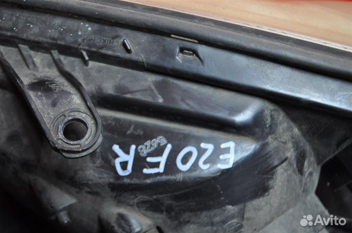 Фара правая toyota RAV4 ACA21