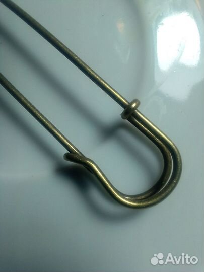 Чароит авторские броши