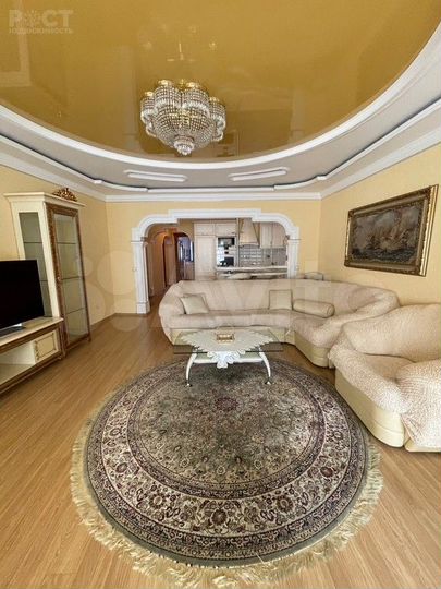 3-к. квартира, 105 м², 3/21 эт.