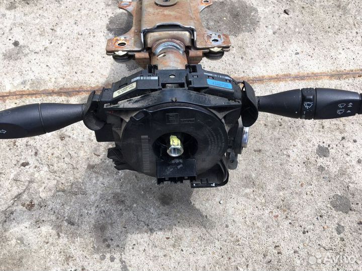 Ручки переключения света и стеклоочистителя Ford