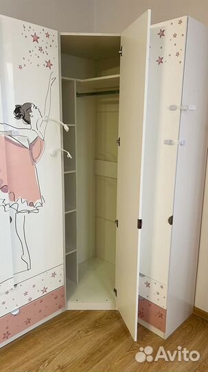 Детский угловой шкаф для девочек
