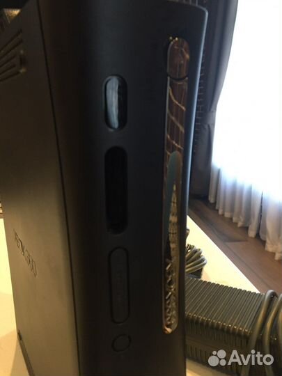 Xbox 360 + два джойстика