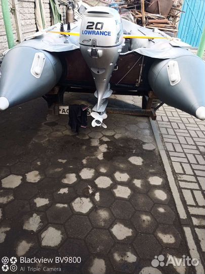 Моторная лодка