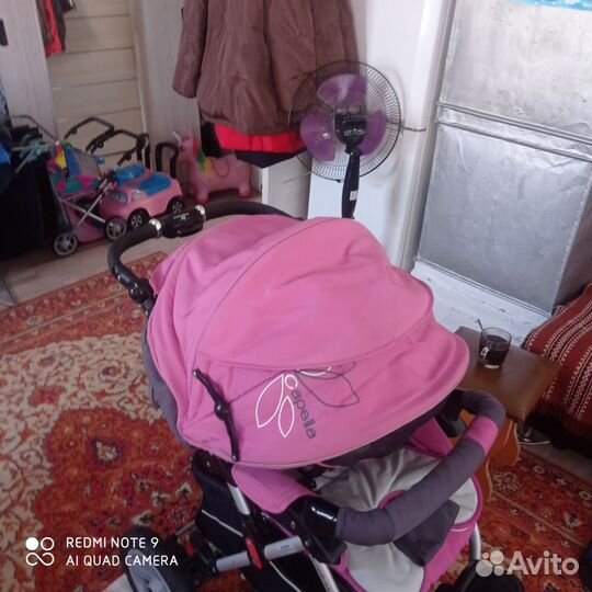 Прогулочная коляска