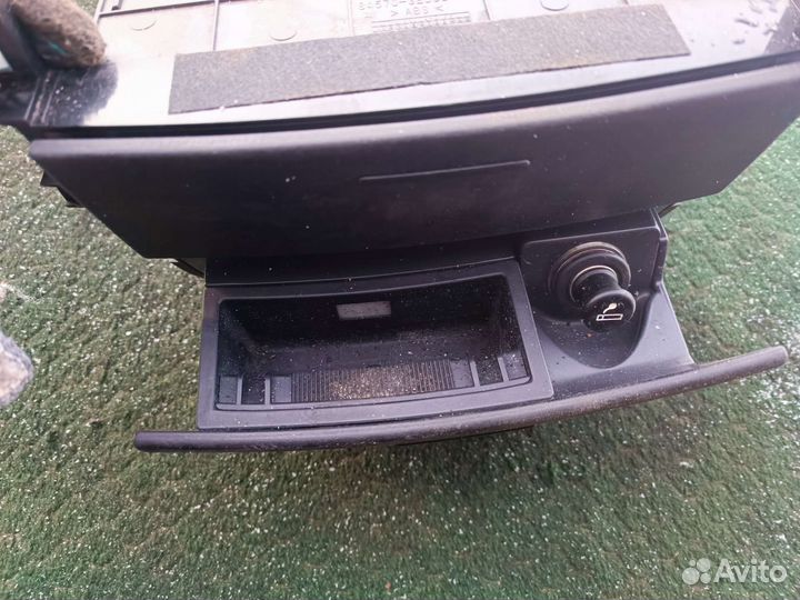 Пепельница Киа Соренто 1 2005 г