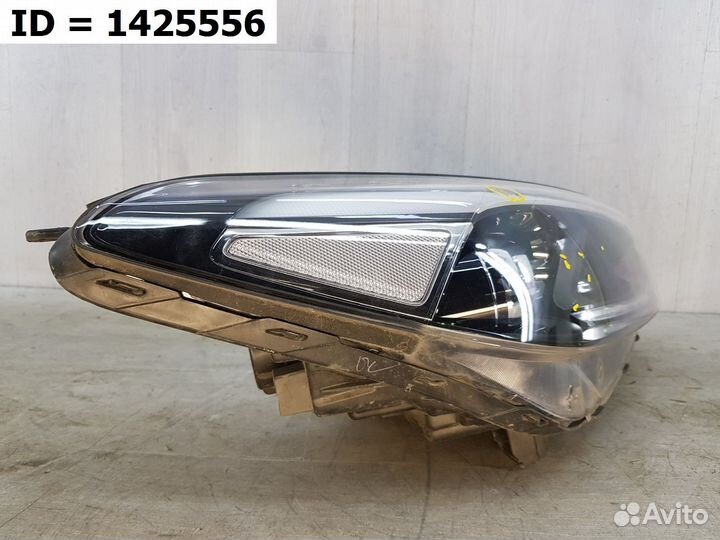 Фара правая Hyundai Tucson