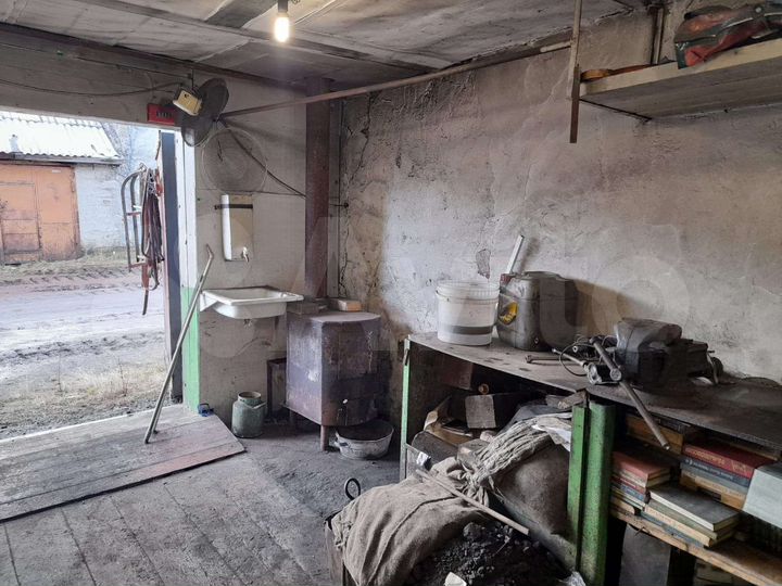 Гараж, > 30 м²