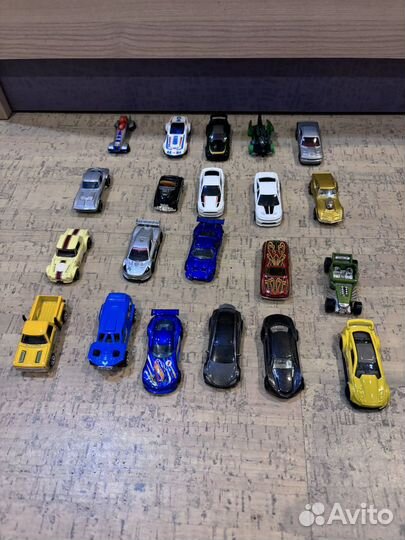 Коллекционные машинки Hot Wheels
