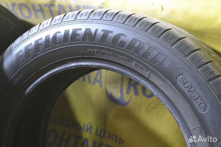 Goodyear EfficientGrip SUV 215/60 R17