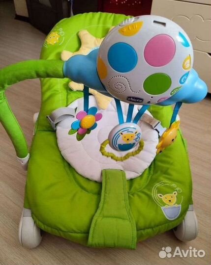 Шезлонг кресло качалка Chicco Ballon