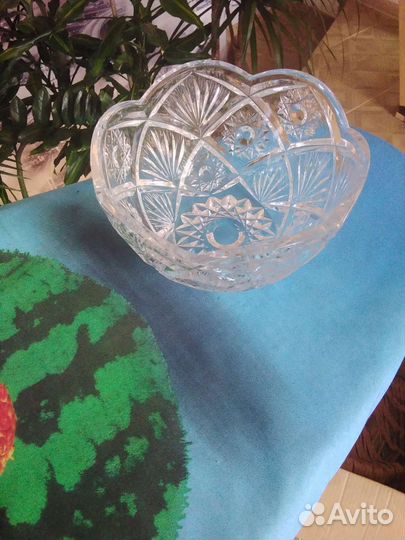 Хрустальная ваза
