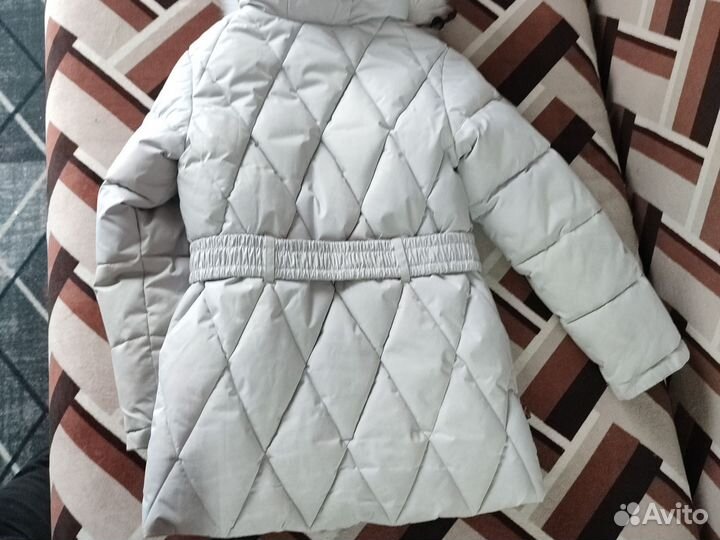Пуховик зимний для девочки 128