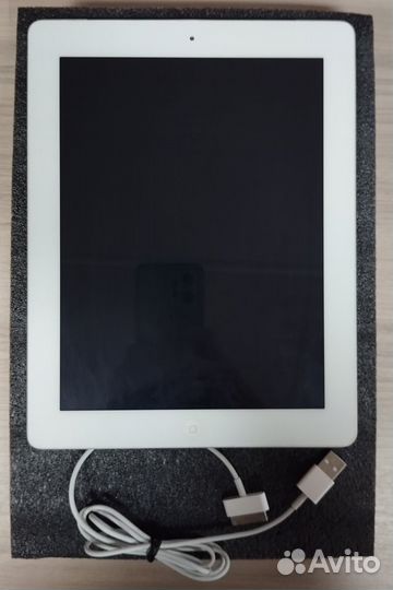 Apple iPad 3 Wi-Fi 4G 64 Гб + Cellular MD368 9.7